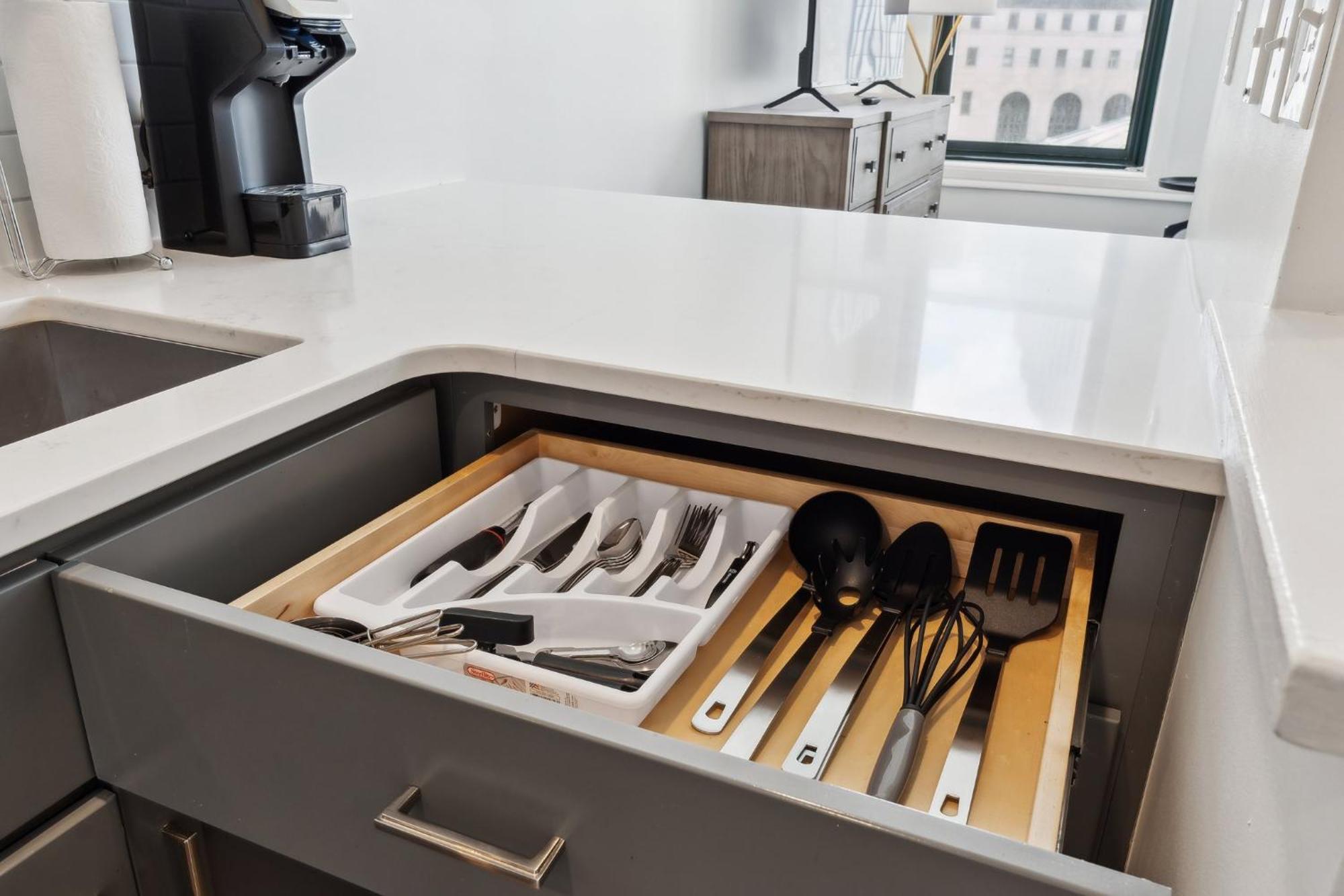 Placemakr Downtown Hotel