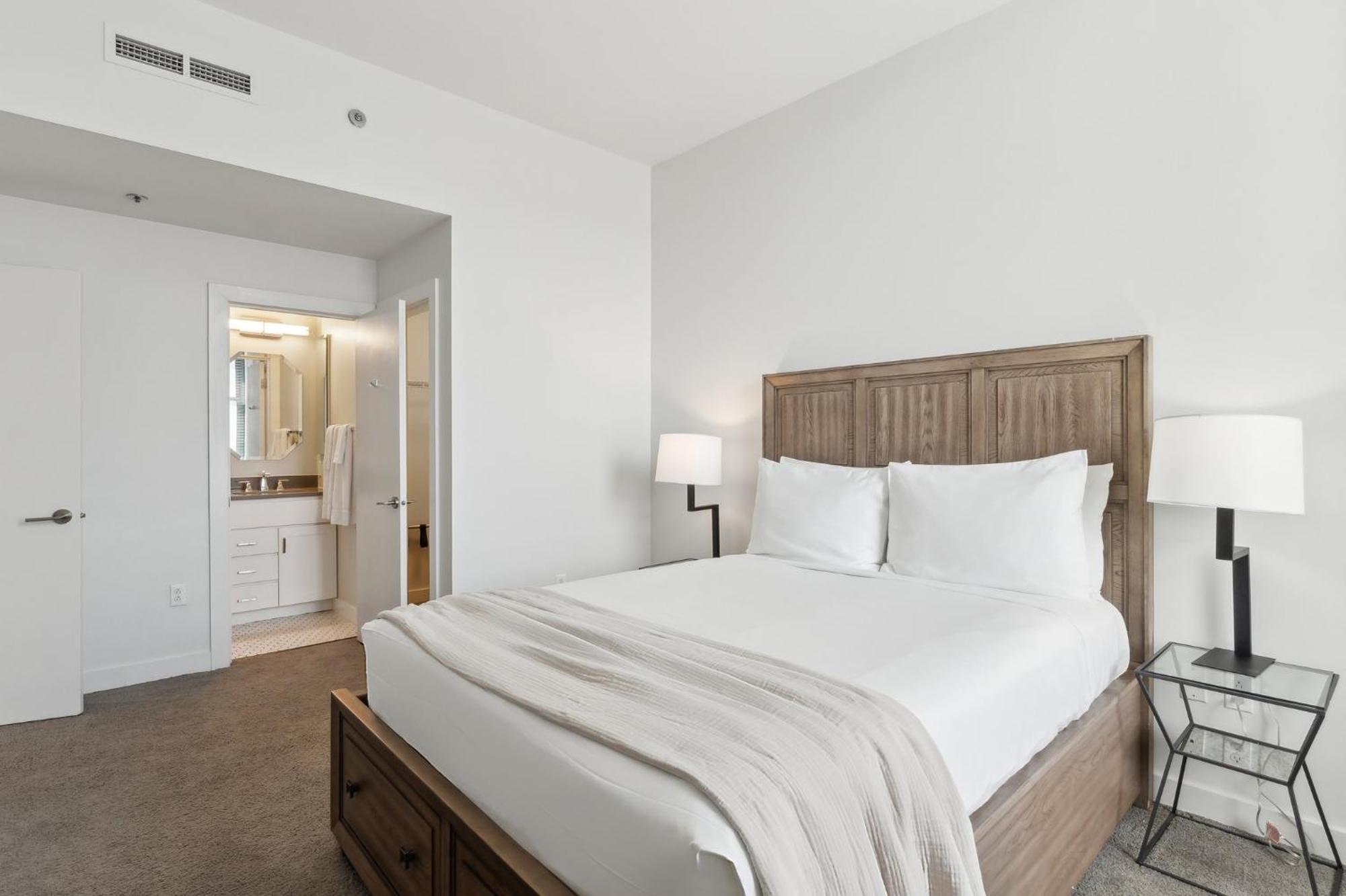 Hotel Placemakr Downtown *