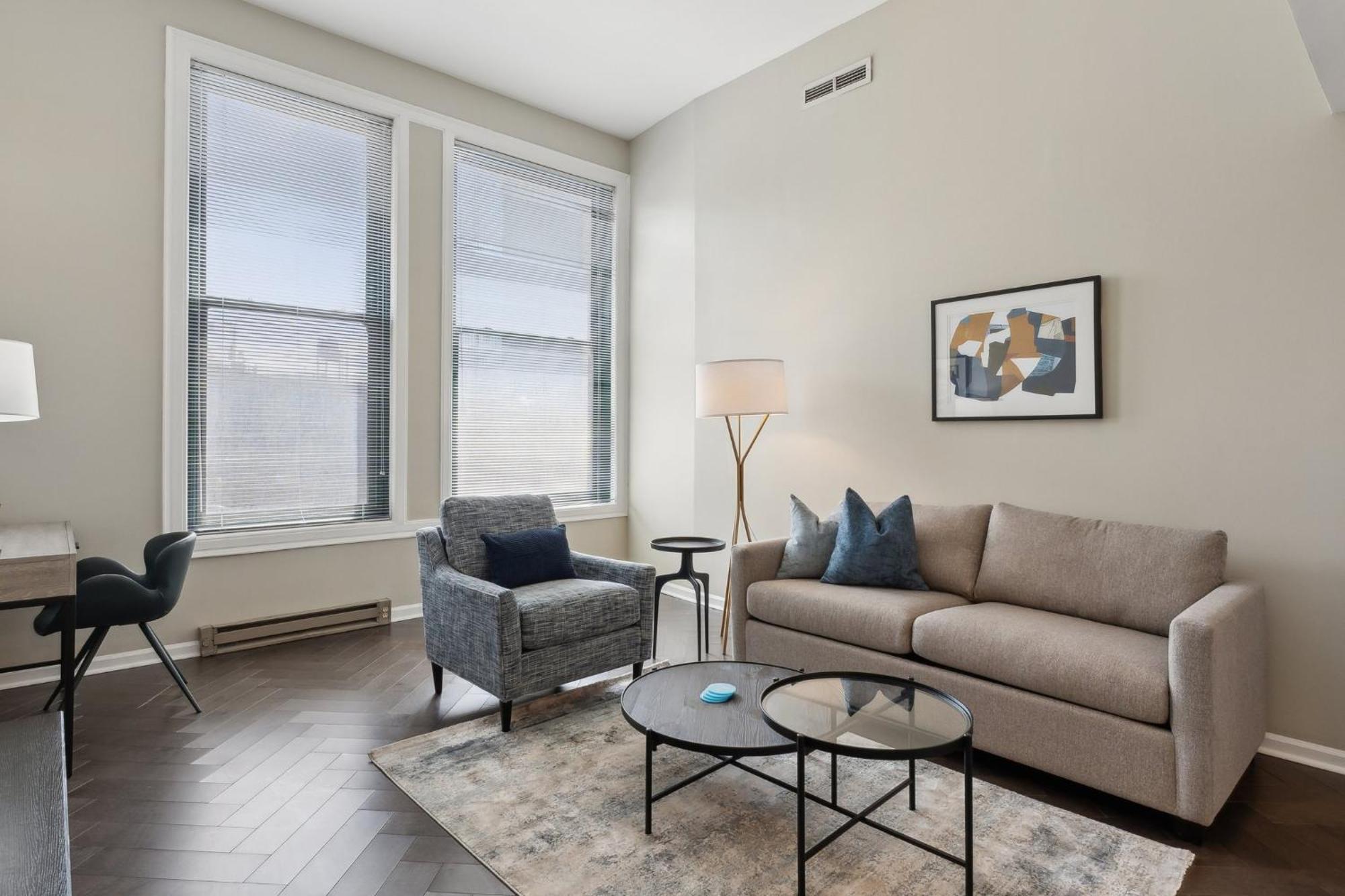 Placemakr Downtown Hotel *